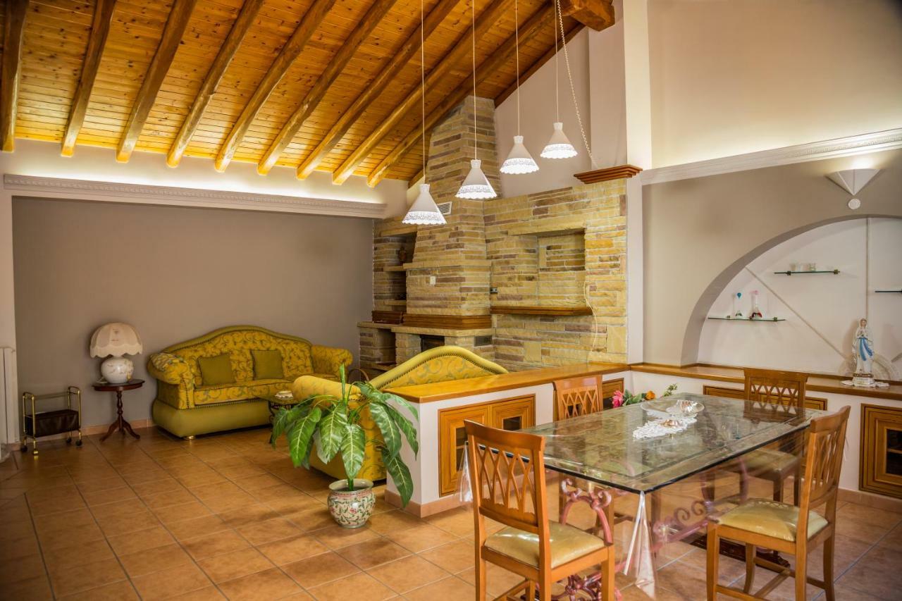 B&B Cortile Aurora Bronte Kültér fotó